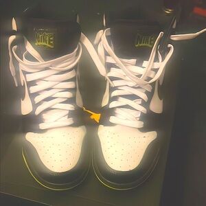 Nike High-Top Sneakers in Black, White, and Green